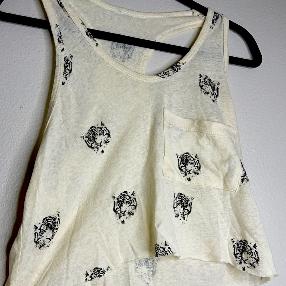 Eye of the Tiger Cropped tank